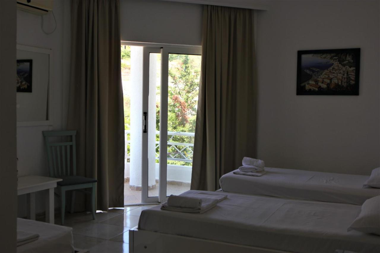 Saranda Hotel Exterior foto