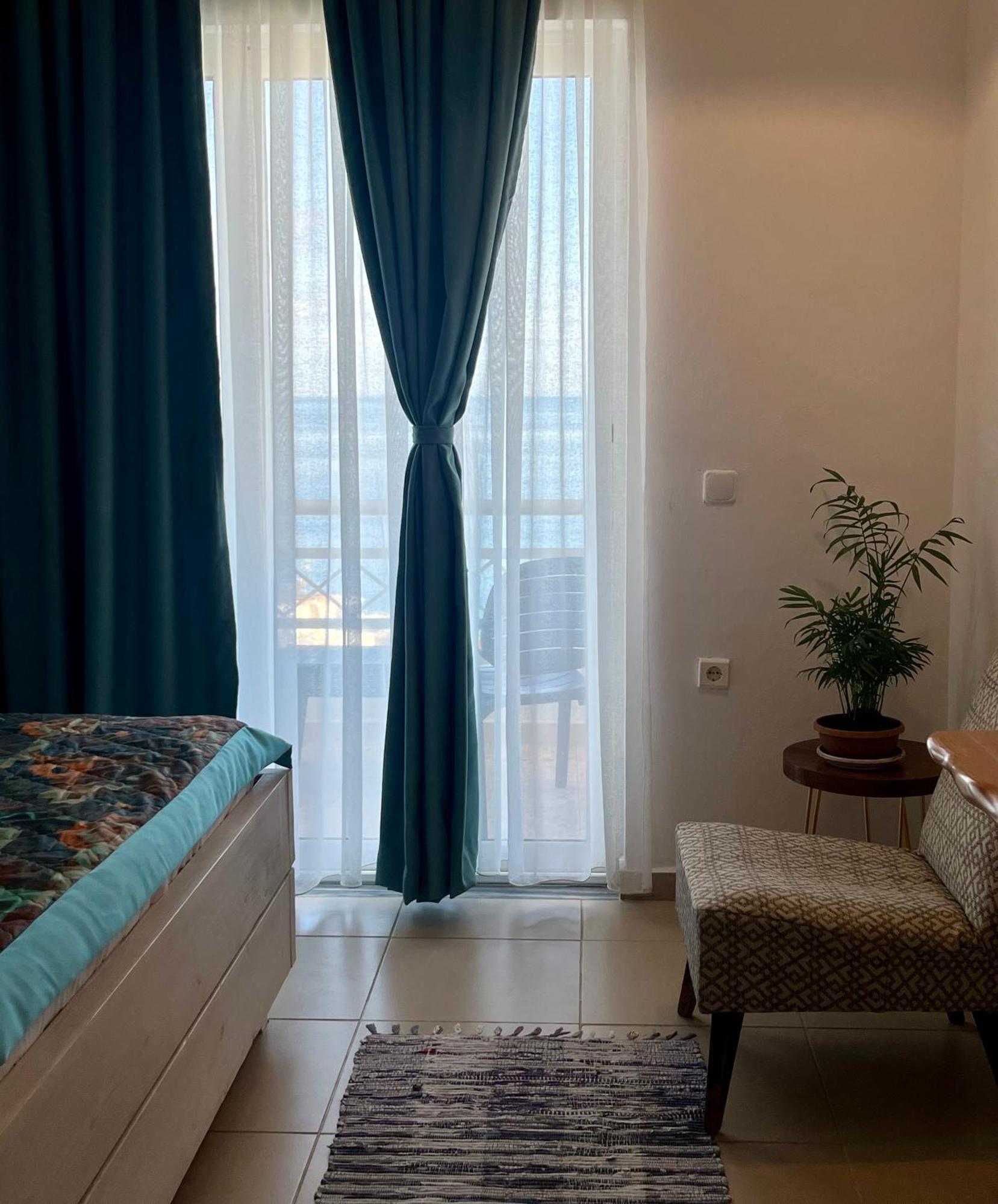 Saranda Hotel Exterior foto